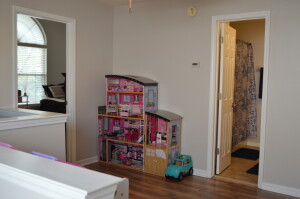 Upstairs Loft Area! Great Space for Office, etc. 