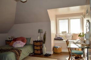 16 3RD Bedroom Upstairs